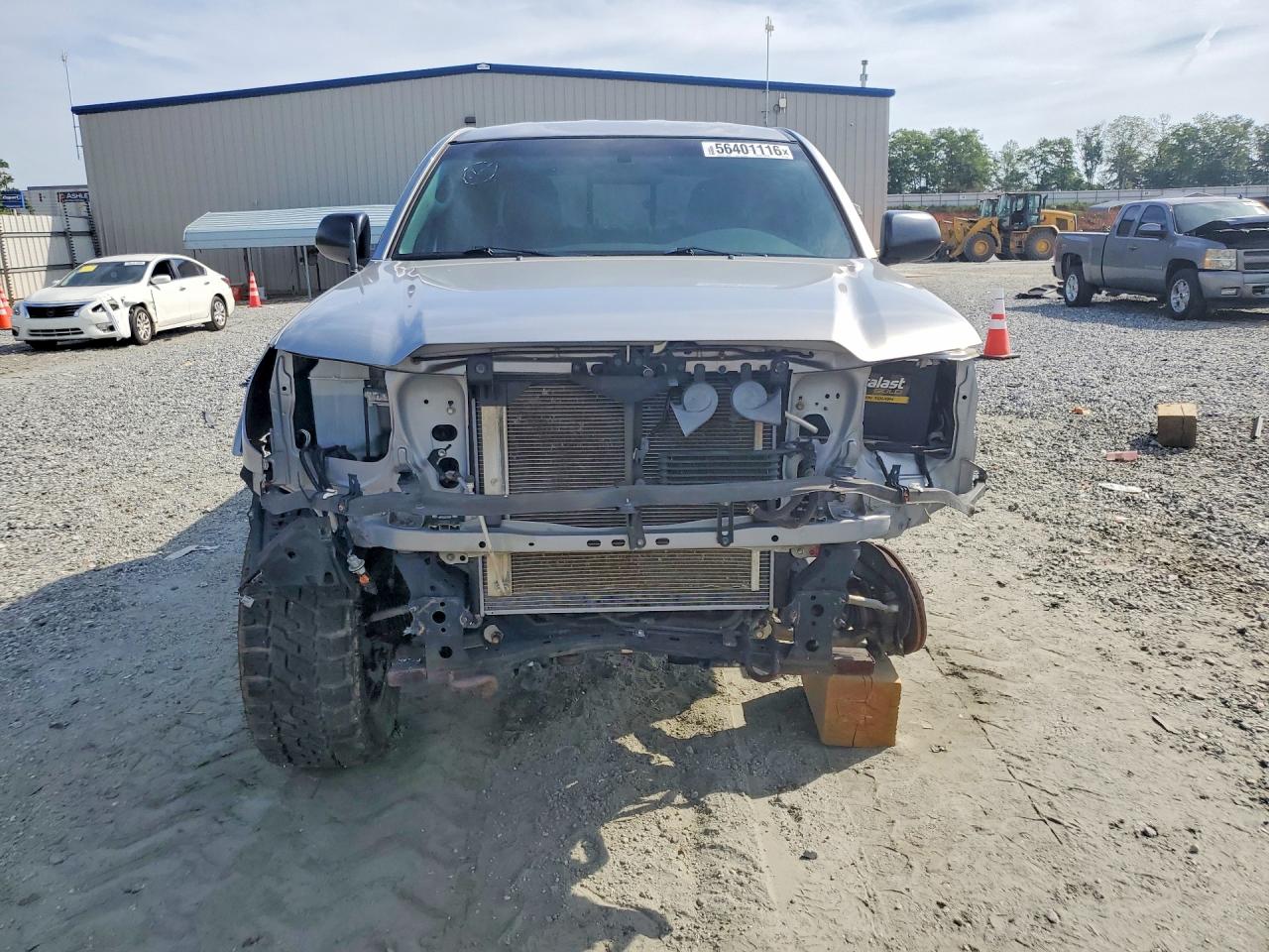 2015 Toyota Tacoma V6 Silver vin: 3TMLU4EN3FM167195