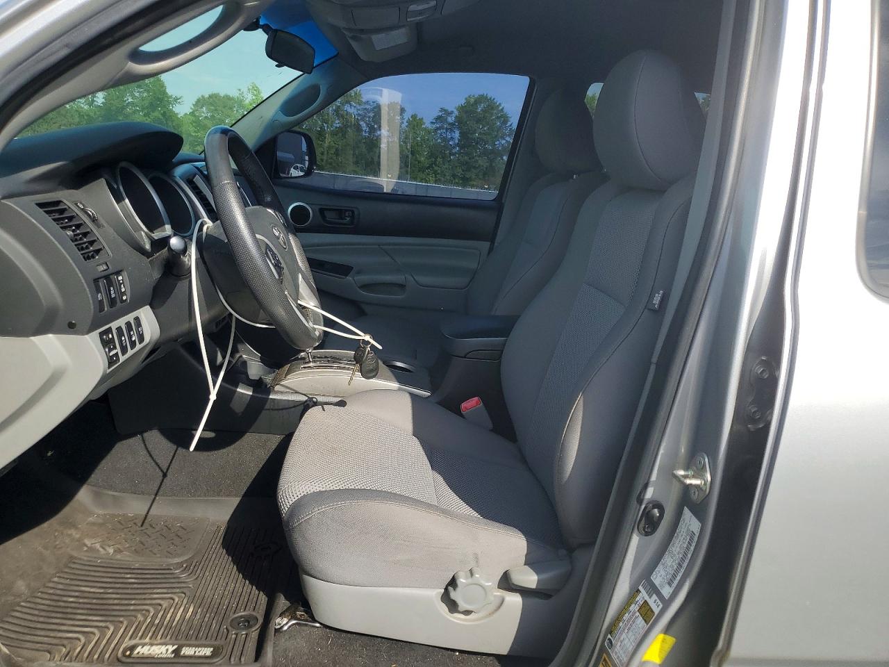 2015 Toyota Tacoma V6 Silver vin: 3TMLU4EN3FM167195