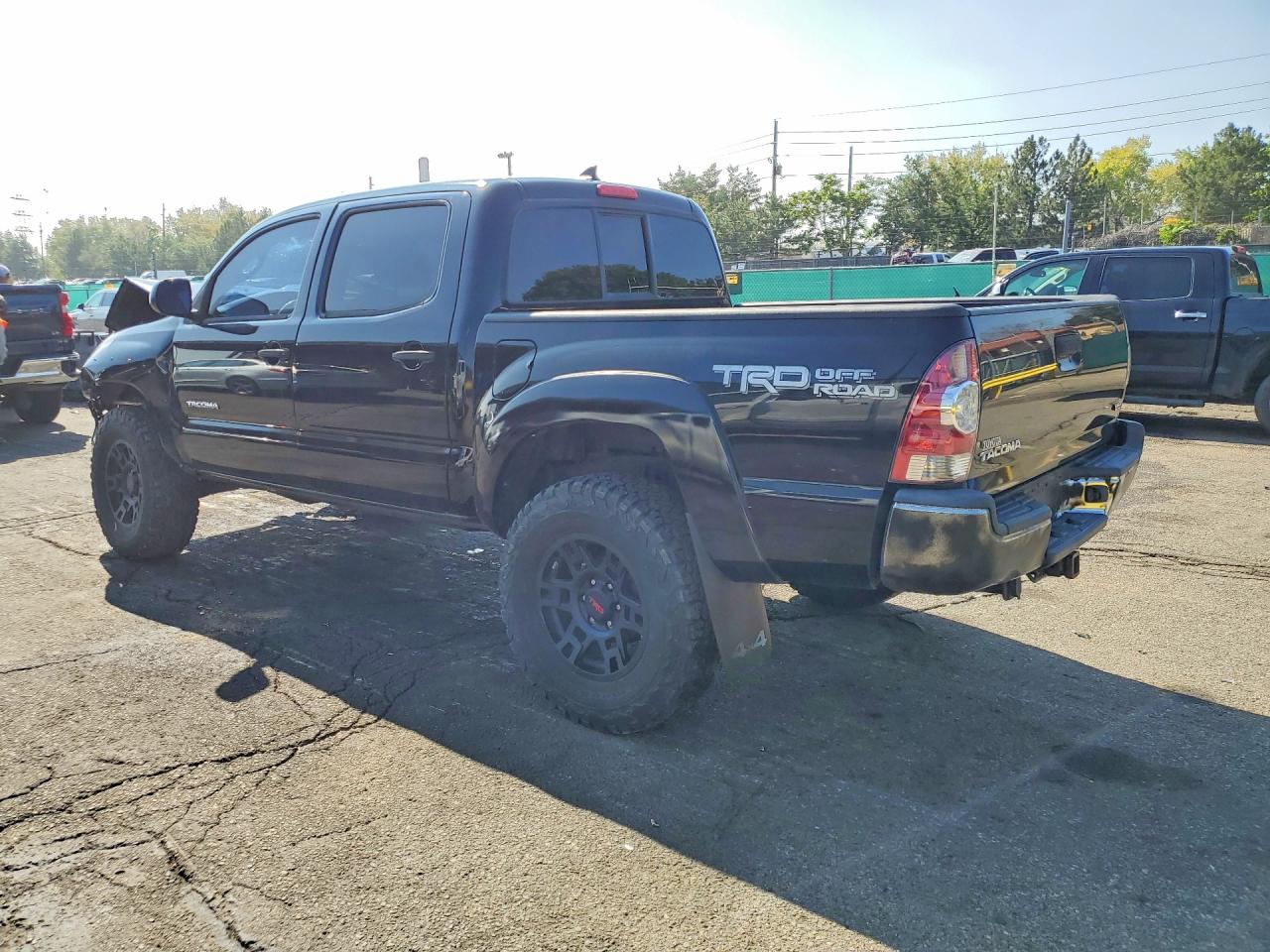 2015 Toyota Tacoma V6 Black vin: 3TMLU4EN3FM170632