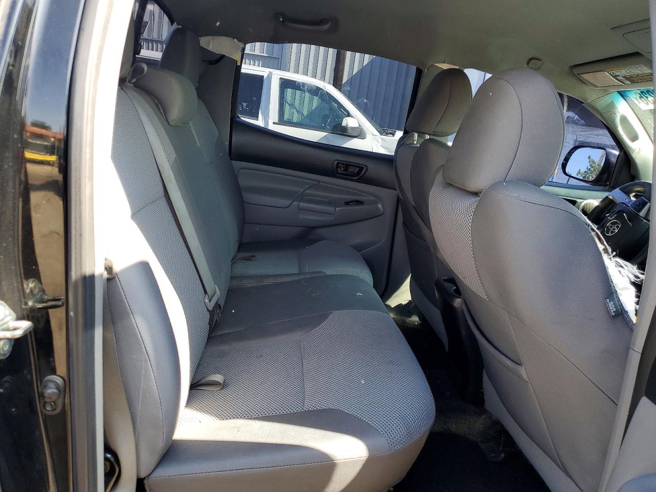 2015 Toyota Tacoma V6 Black vin: 3TMLU4EN3FM170632