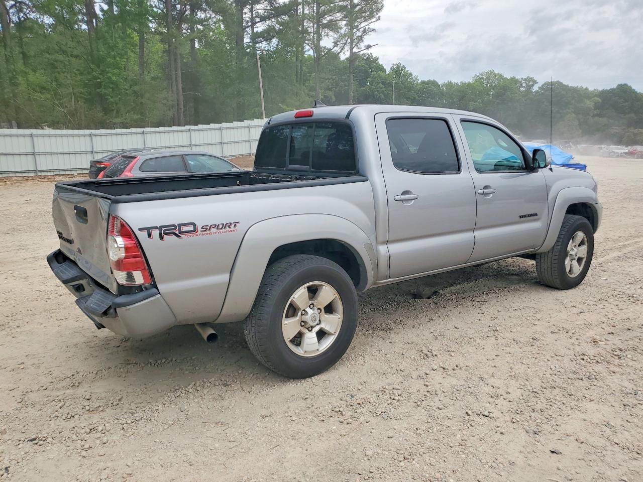2015 Toyota Tacoma V6 Gray vin: 3TMLU4EN3FM185616