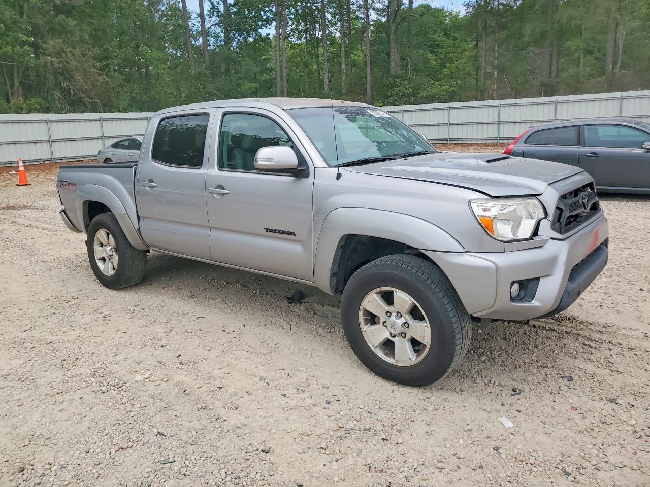 2015 Toyota Tacoma V6 Gray vin: 3TMLU4EN3FM185616