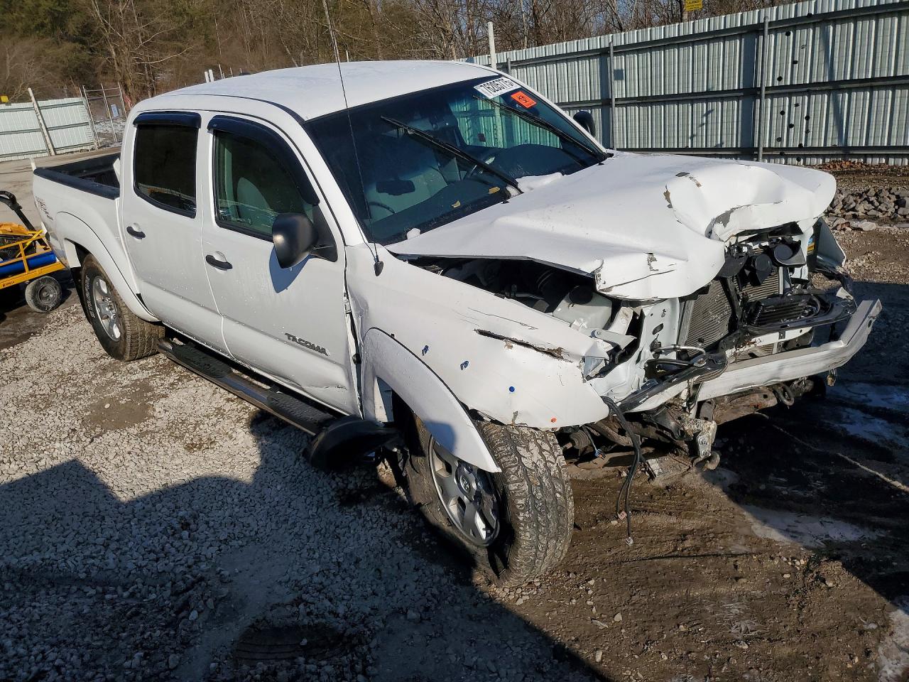 2011 Toyota Tacoma Double Cab White vin: 3TMLU4EN4BM059341