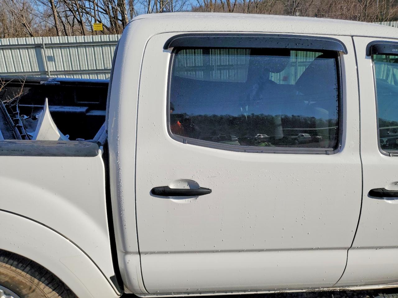 2011 Toyota Tacoma Double Cab White vin: 3TMLU4EN4BM059341
