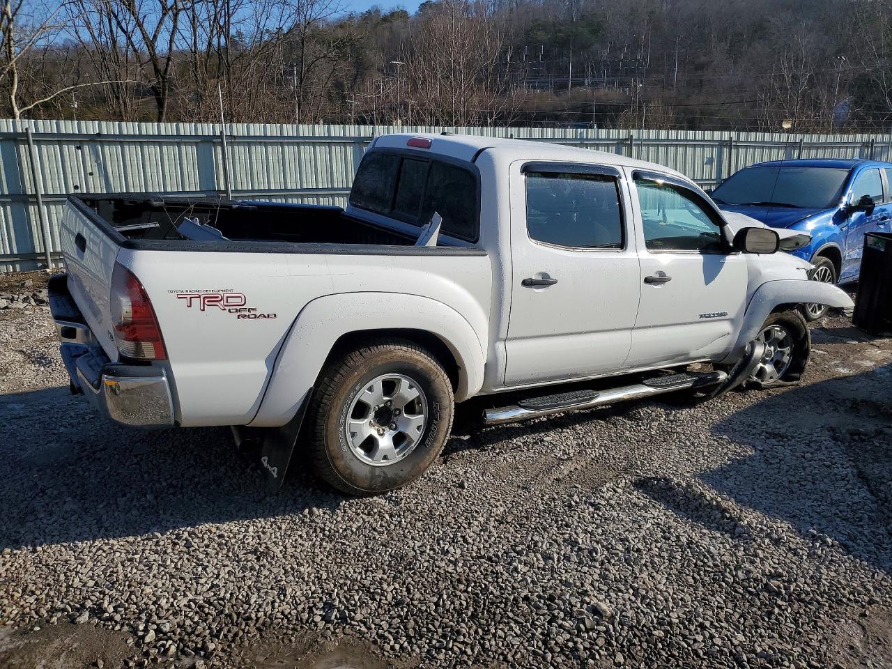 2011 Toyota Tacoma Double Cab White vin: 3TMLU4EN4BM059341