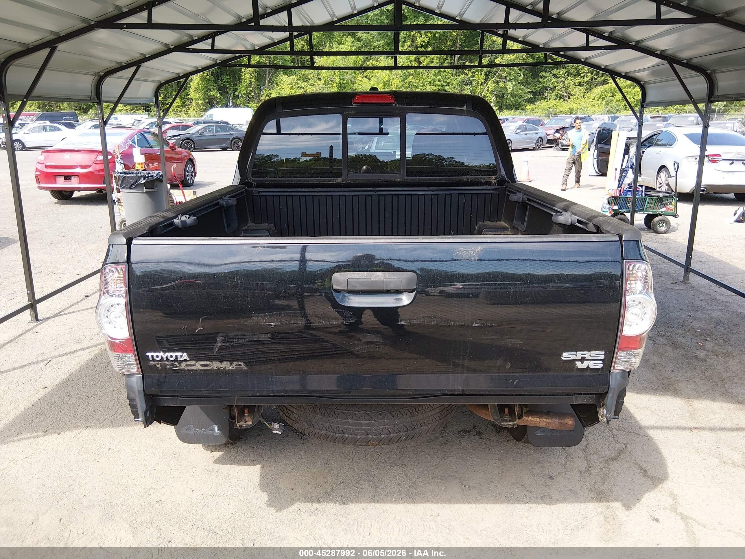 2011 Toyota Tacoma Base V6 Black vin: 3TMLU4EN4BM075961