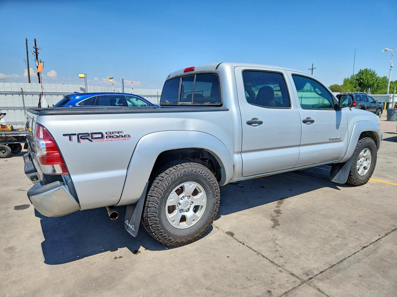 2013 Toyota Tacoma Double Cab Silver vin: 3TMLU4EN4DM109481
