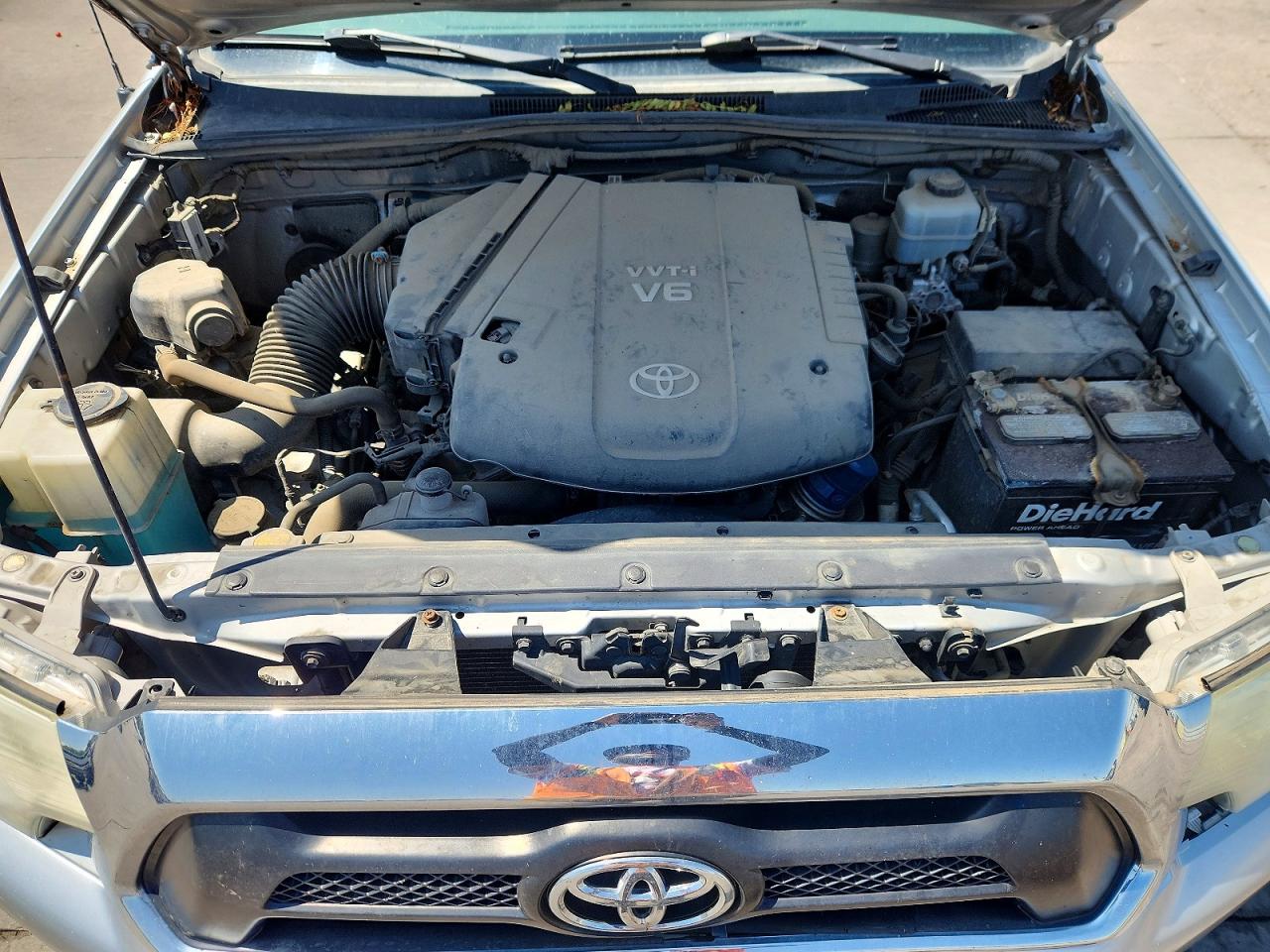 2013 Toyota Tacoma Double Cab Silver vin: 3TMLU4EN4DM109481