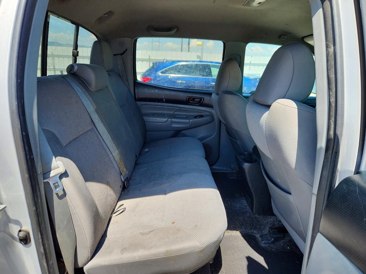 2013 Toyota Tacoma Double Cab Silver vin: 3TMLU4EN4DM109481