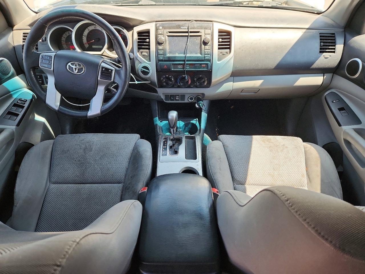 2013 Toyota Tacoma Double Cab Silver vin: 3TMLU4EN4DM109481