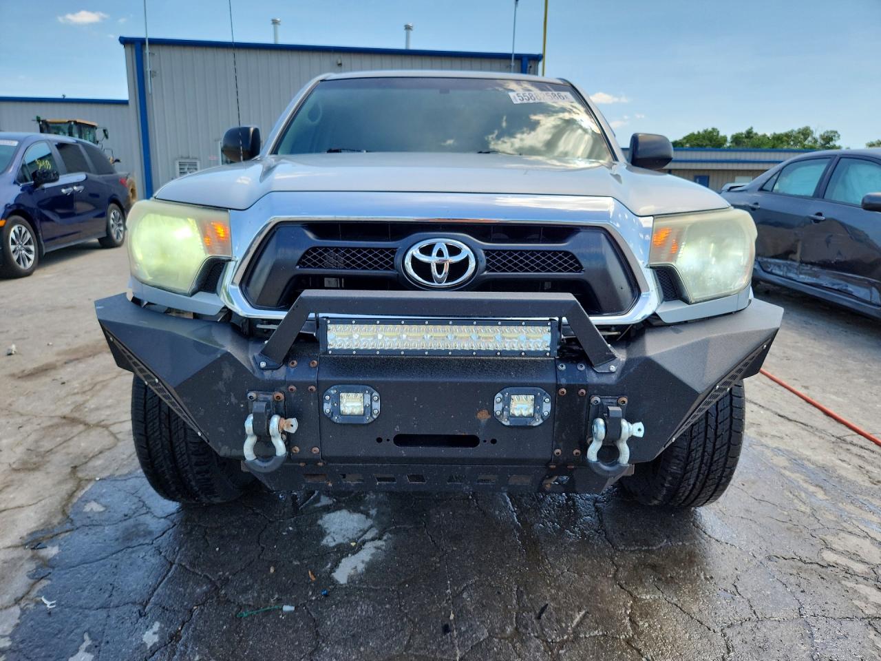 2013 Toyota Tacoma Double Cab Silver vin: 3TMLU4EN4DM109562
