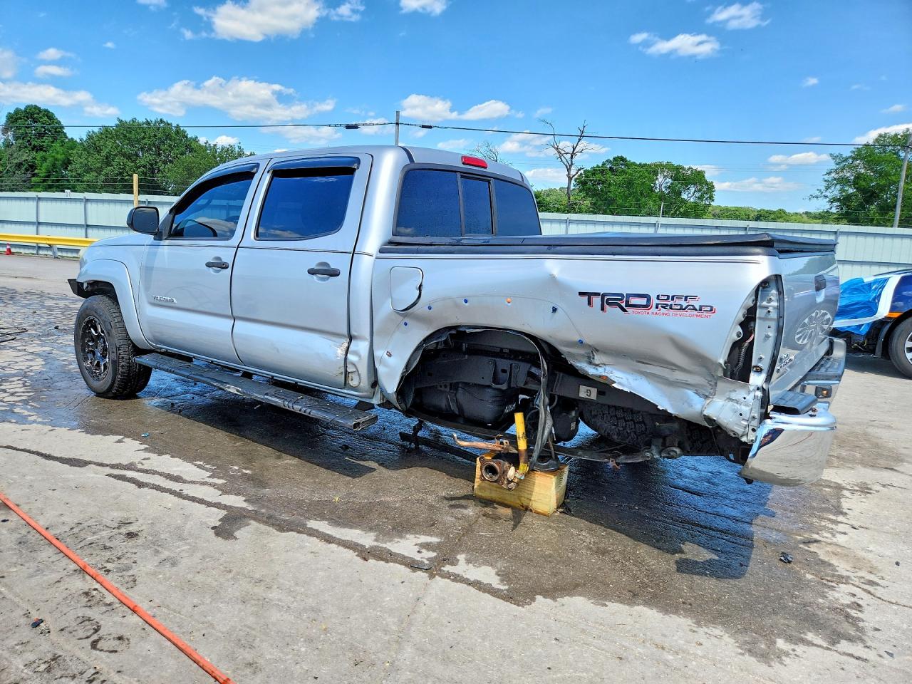 2013 Toyota Tacoma Double Cab Silver vin: 3TMLU4EN4DM109562