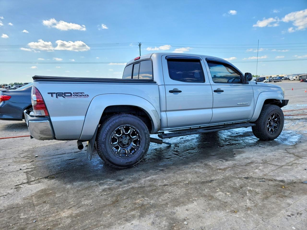 2013 Toyota Tacoma Double Cab Silver vin: 3TMLU4EN4DM109562