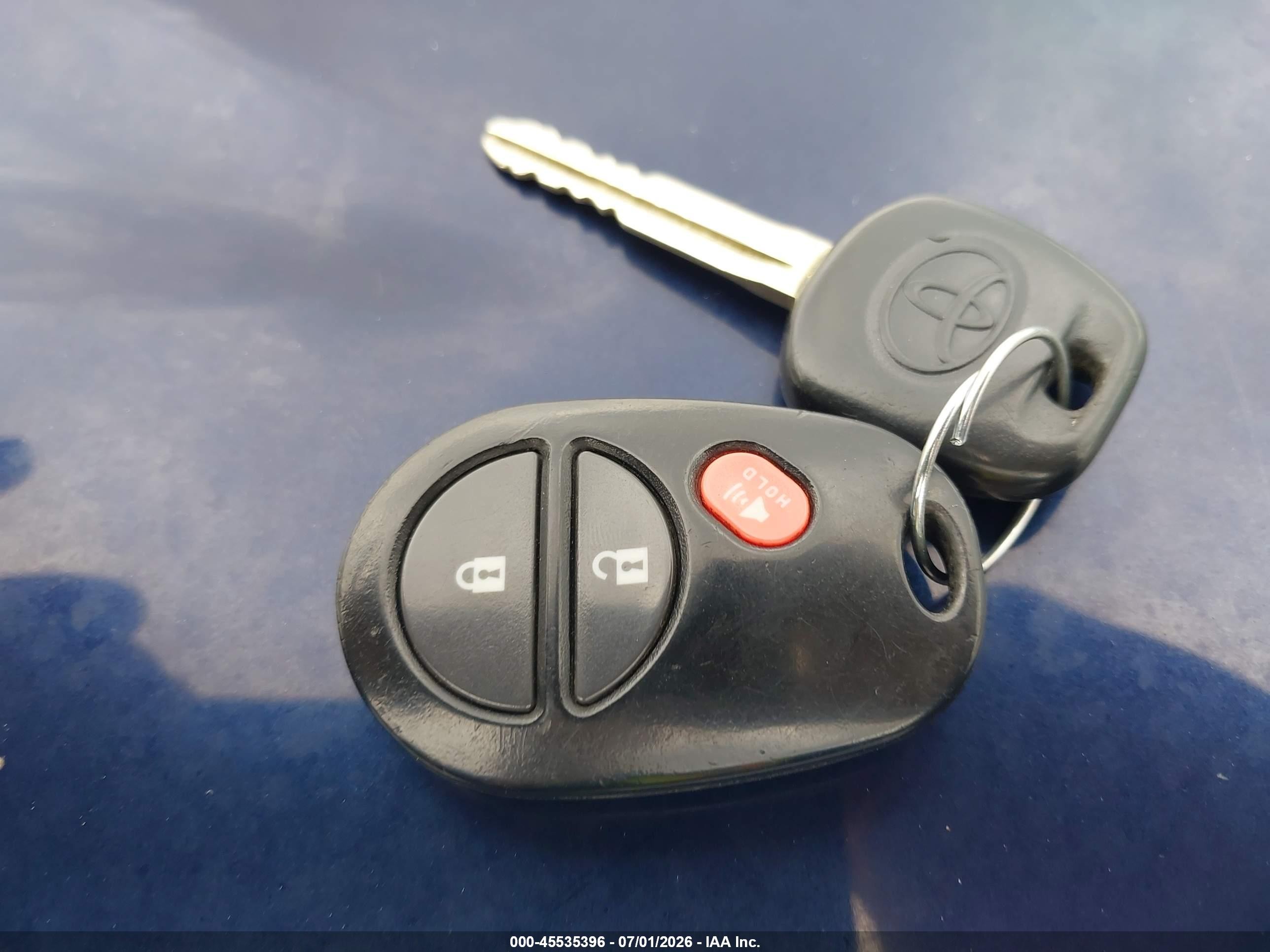 2013 Toyota Tacoma Base V6 Blue vin: 3TMLU4EN4DM111036