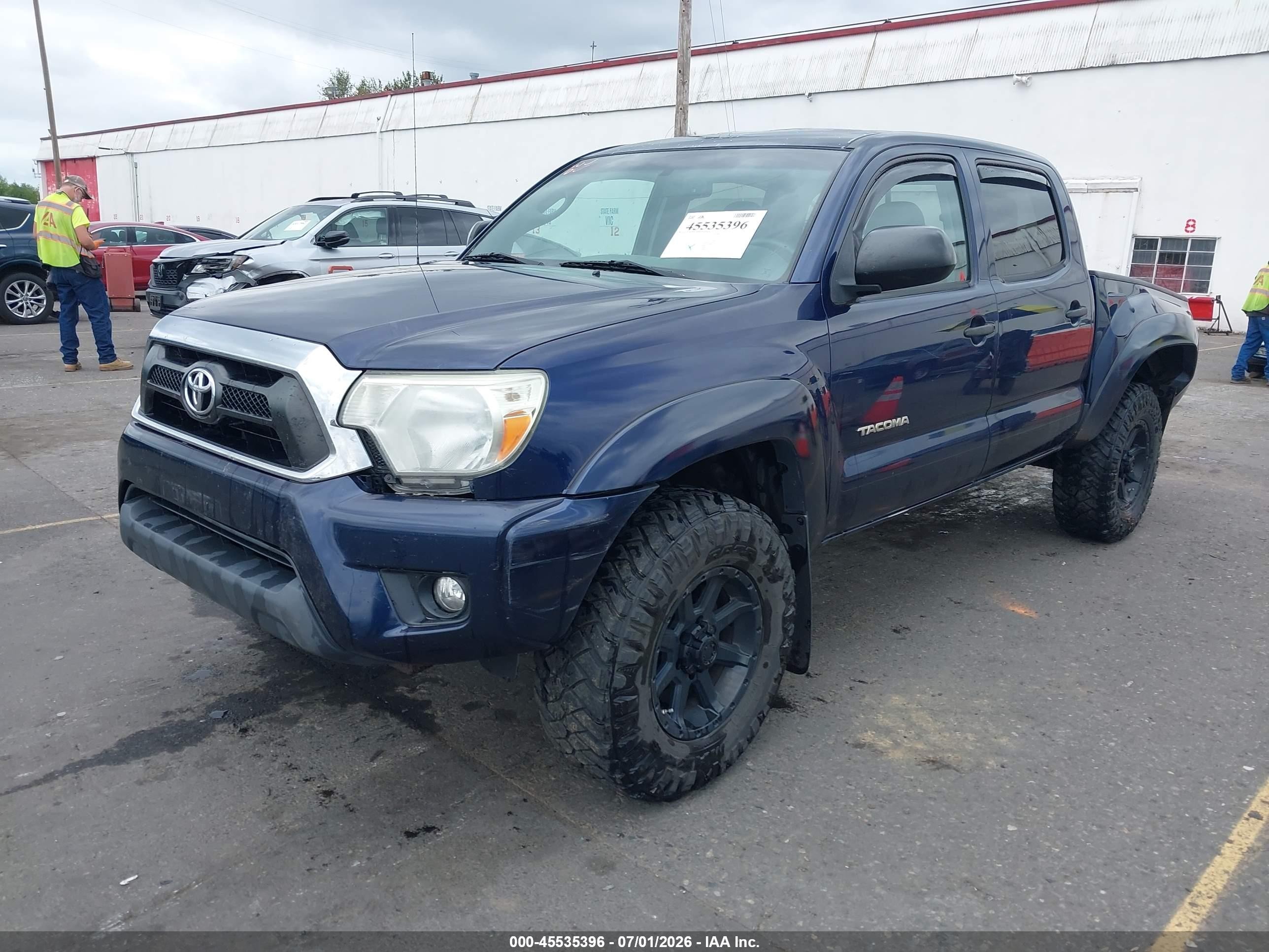 2013 Toyota Tacoma Base V6 Blue vin: 3TMLU4EN4DM111036