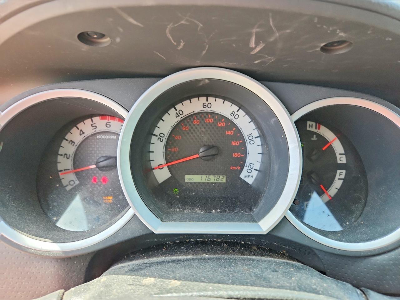2014 Toyota Tacoma V6 Silver vin: 3TMLU4EN4EM136035