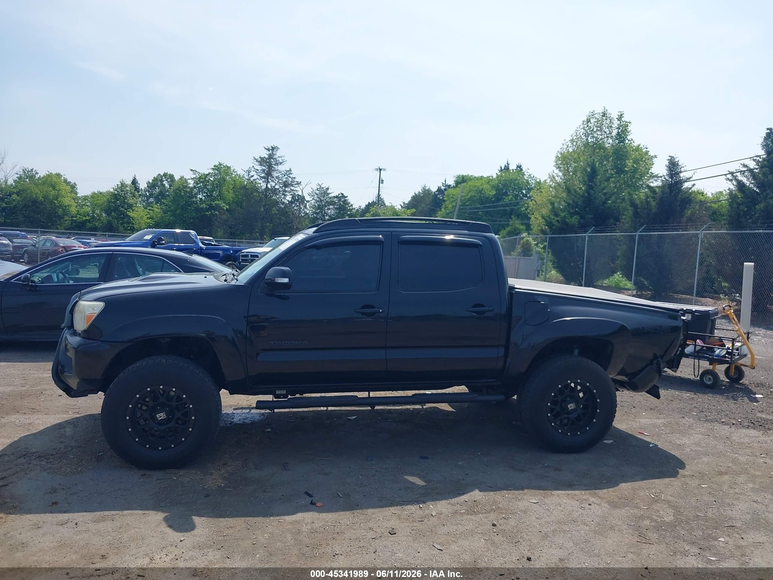 2014 Toyota Tacoma Base V6 Black vin: 3TMLU4EN4EM147116