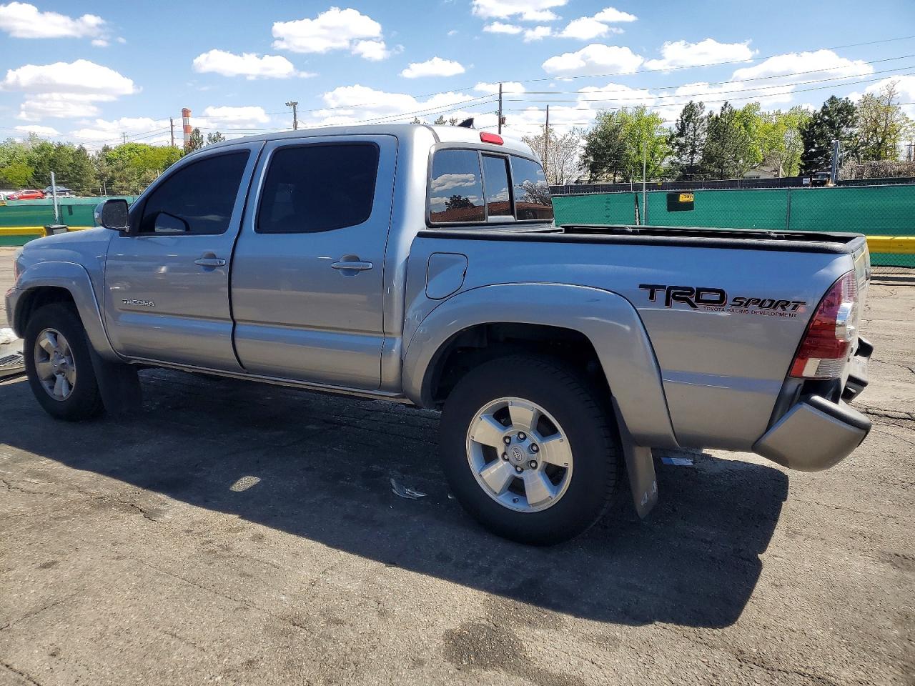 2015 Toyota Tacoma V6 Gray vin: 3TMLU4EN4FM180733
