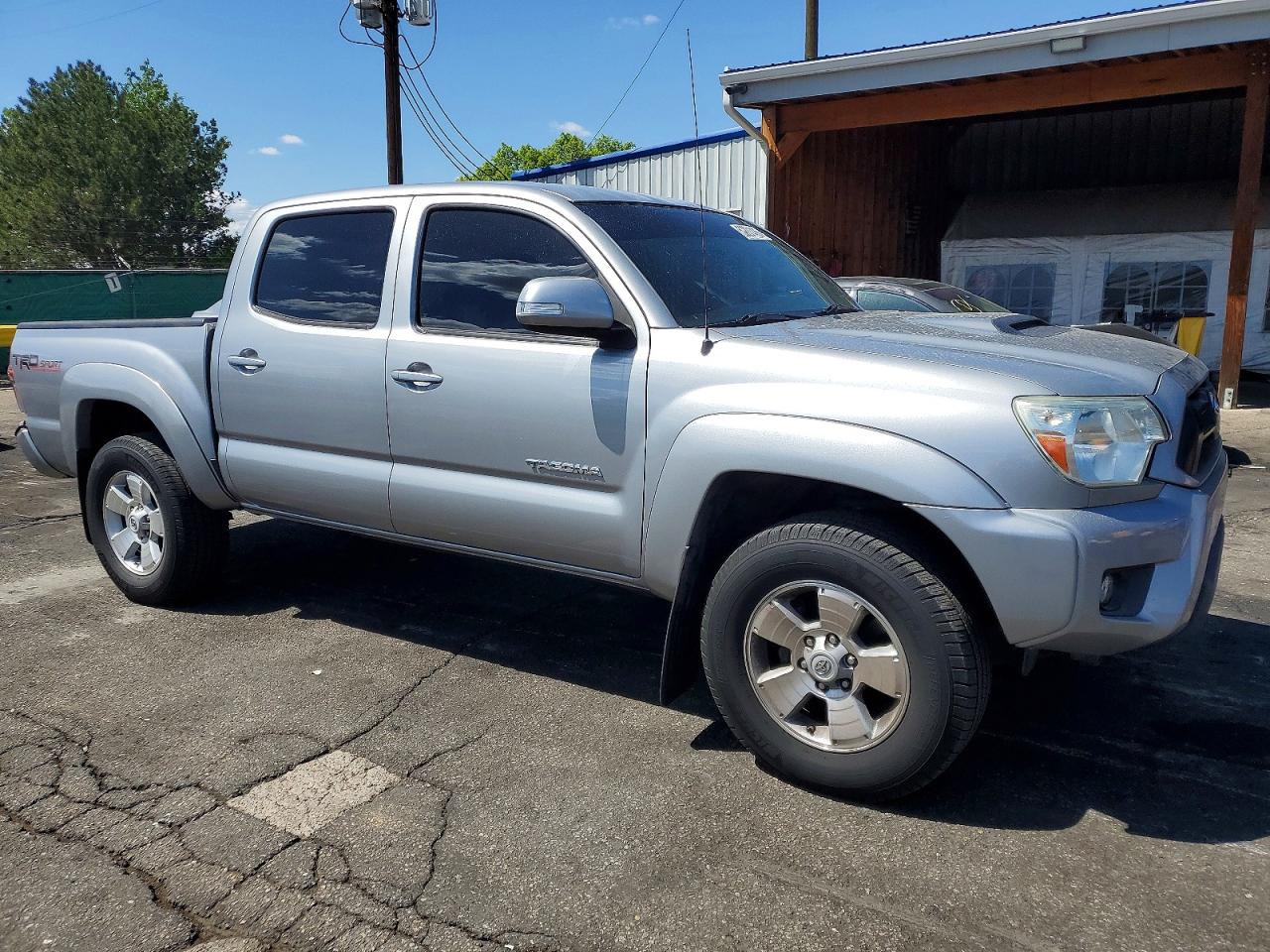 2015 Toyota Tacoma V6 Gray vin: 3TMLU4EN4FM180733
