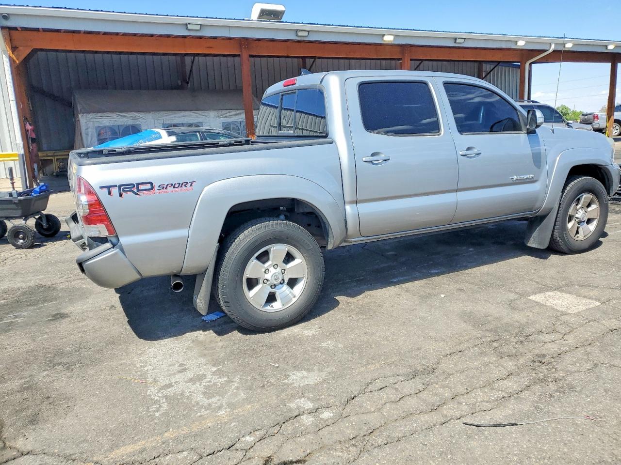 2015 Toyota Tacoma V6 Gray vin: 3TMLU4EN4FM180733