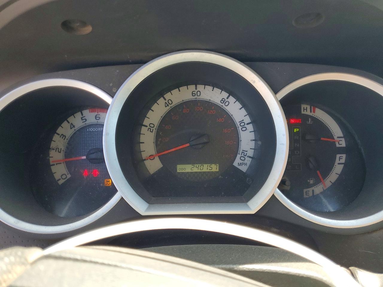 2015 Toyota Tacoma V6 Silver vin: 3TMLU4EN4FM180831