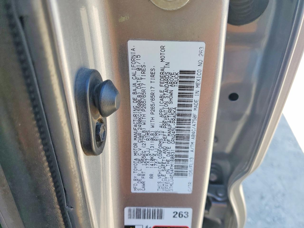 2015 Toyota Tacoma V6 Silver vin: 3TMLU4EN4FM180831
