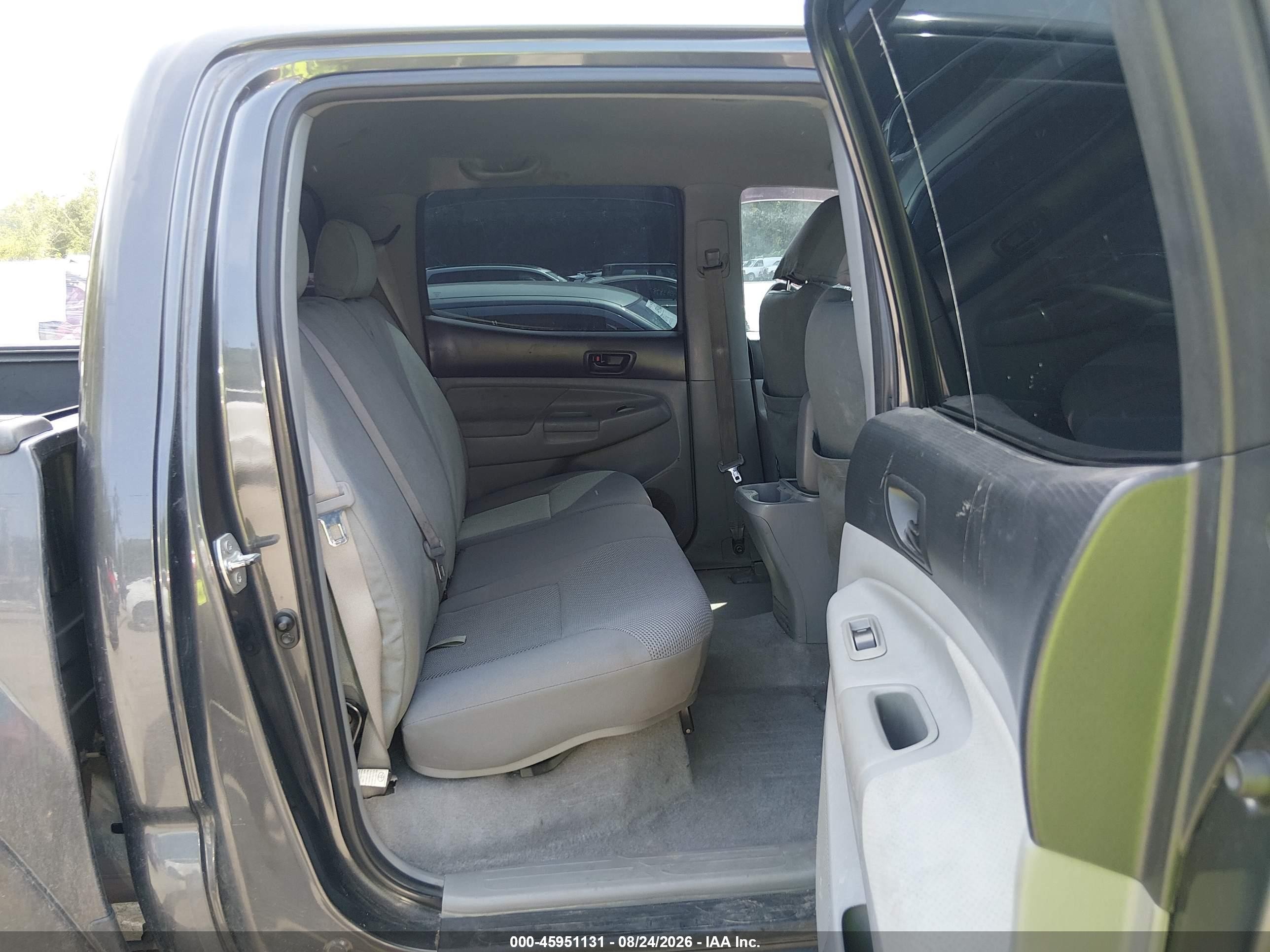 2010 Toyota Tacoma Base V6 Gray vin: 3TMLU4EN5AM040960