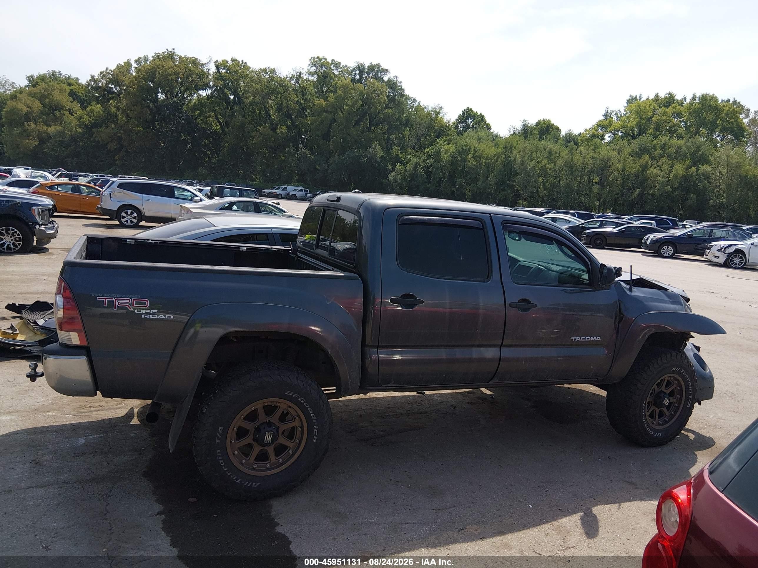 2010 Toyota Tacoma Base V6 Gray vin: 3TMLU4EN5AM040960