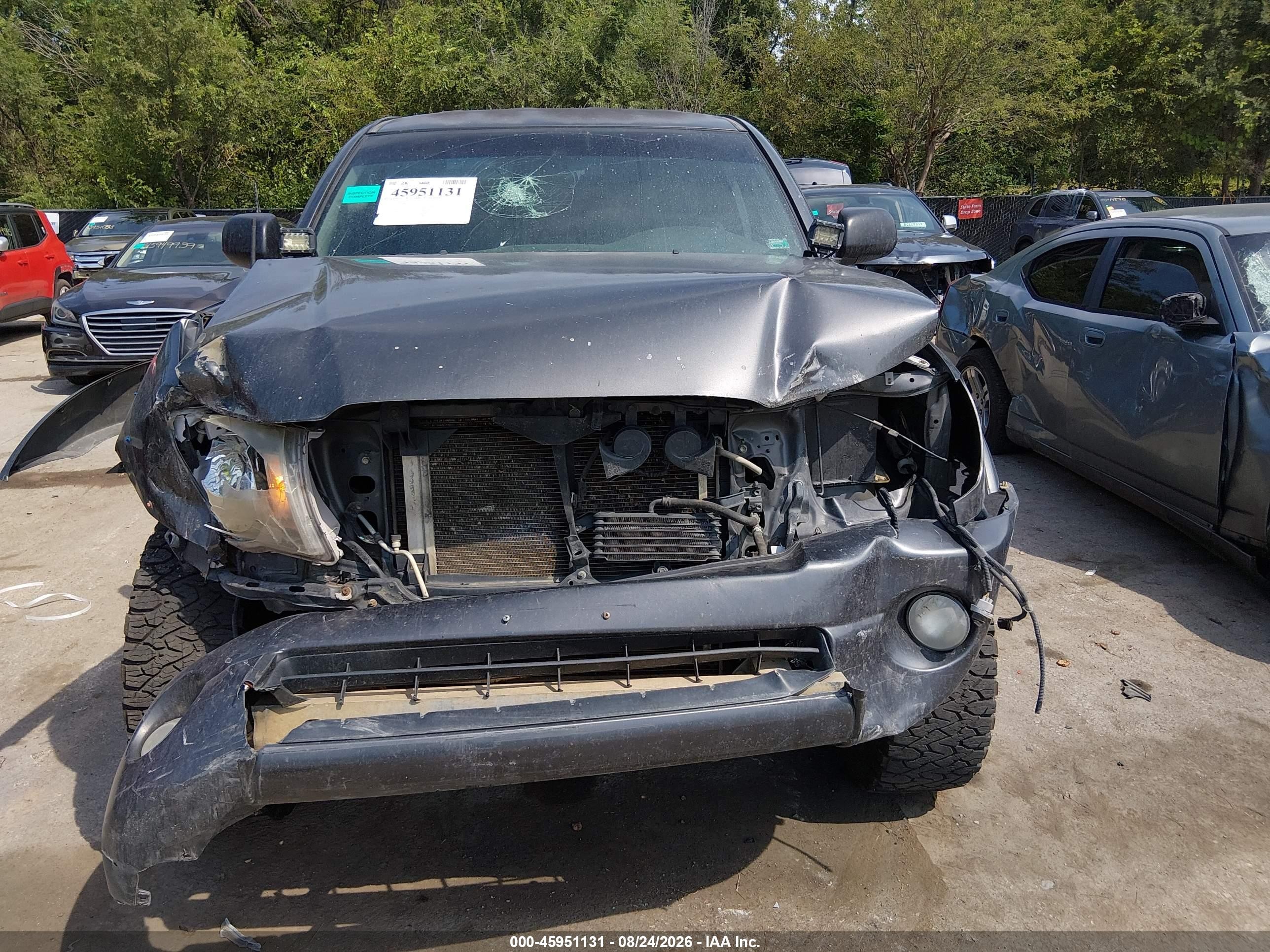 2010 Toyota Tacoma Base V6 Gray vin: 3TMLU4EN5AM040960