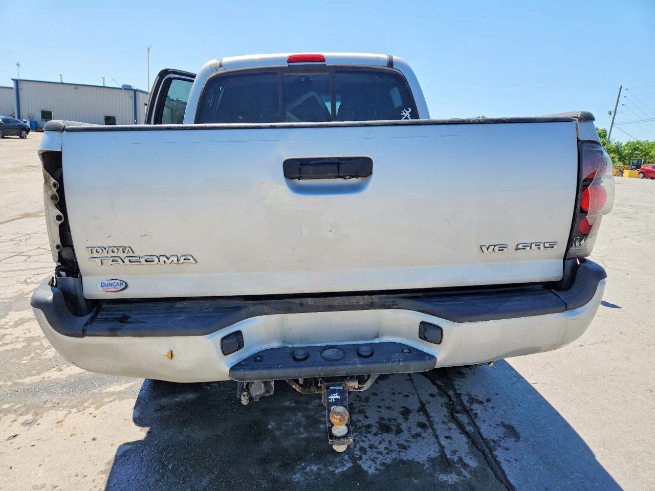 2010 Toyota Tacoma Double Cab Silver vin: 3TMLU4EN5AM054325