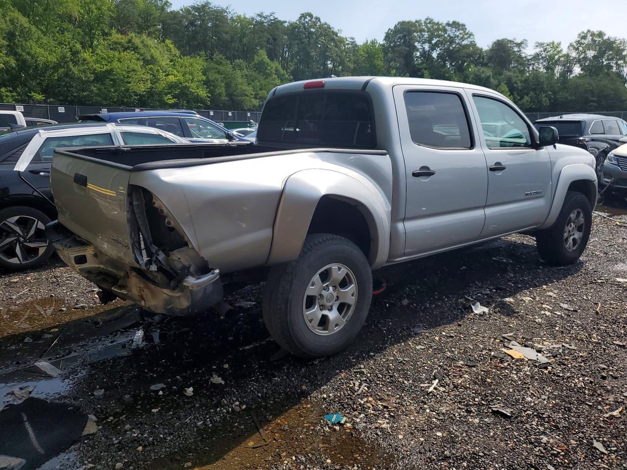 2011 Toyota Tacoma V6 Silver vin: 3TMLU4EN5BM056769