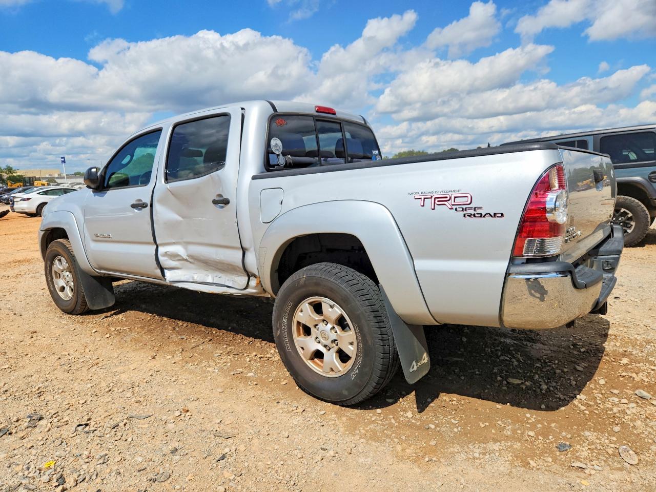 2011 Toyota Tacoma Double Cab Silver vin: 3TMLU4EN5BM057646