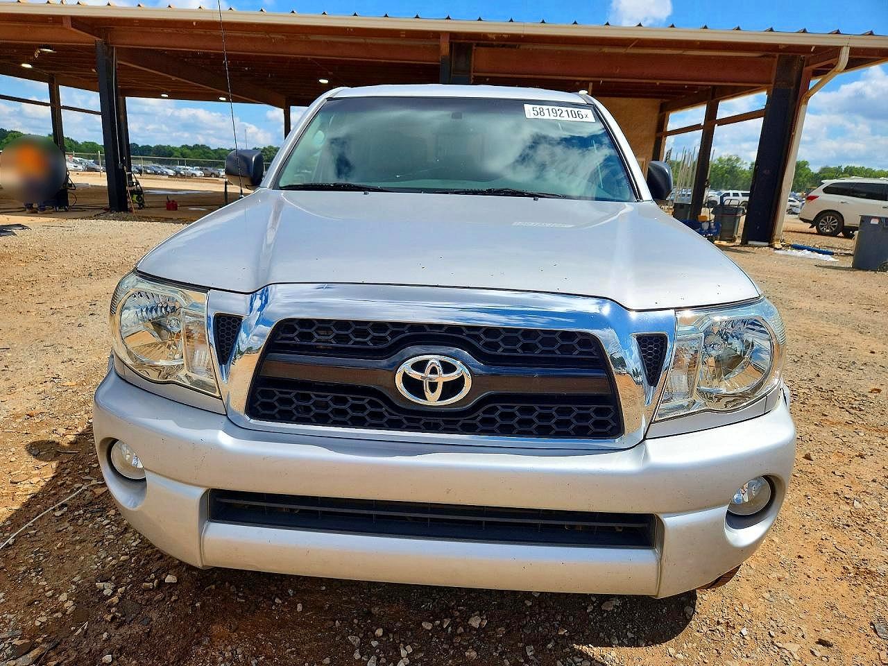 2011 Toyota Tacoma Double Cab Silver vin: 3TMLU4EN5BM057646