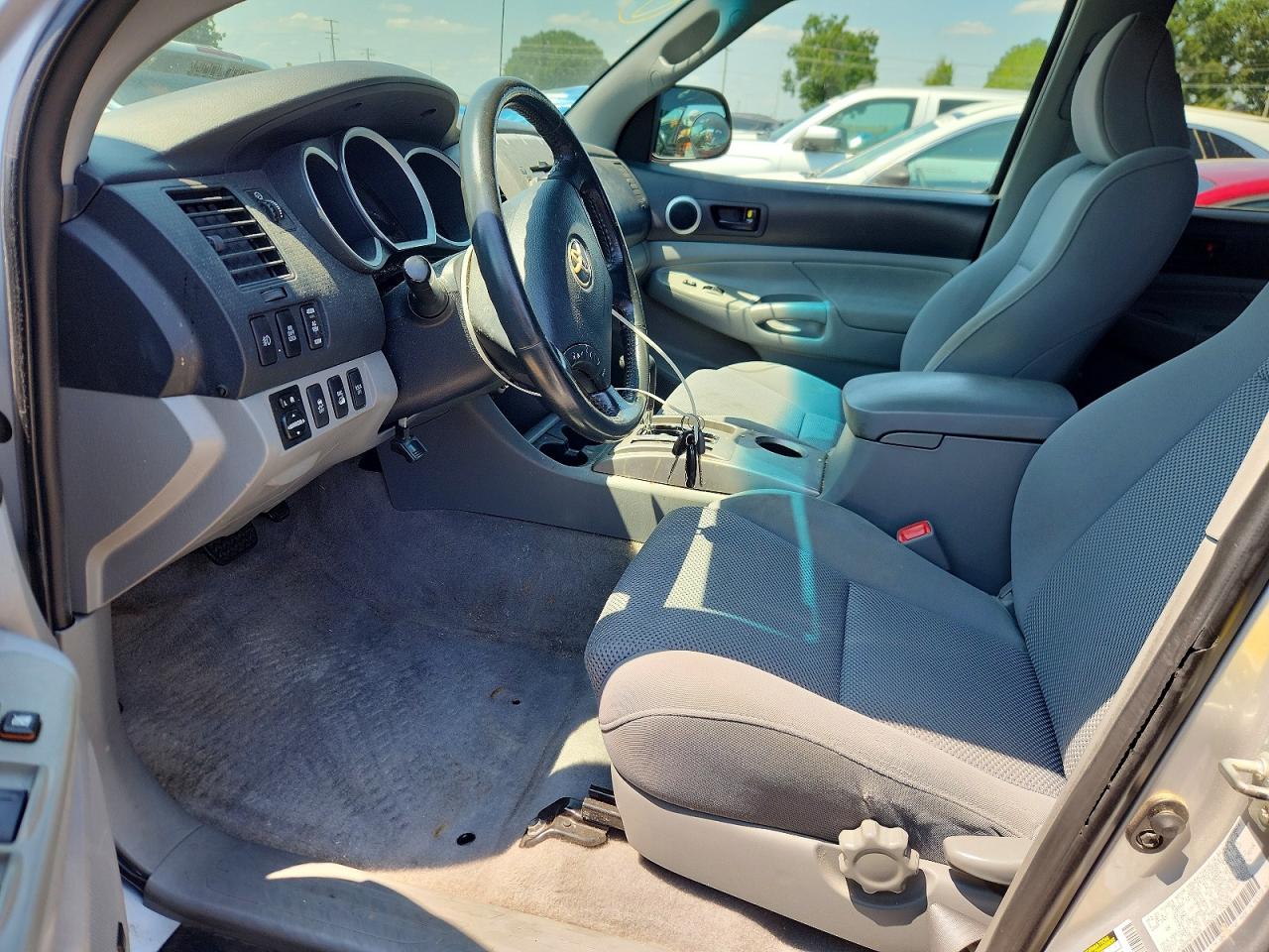 2011 Toyota Tacoma Double Cab Silver vin: 3TMLU4EN5BM057646