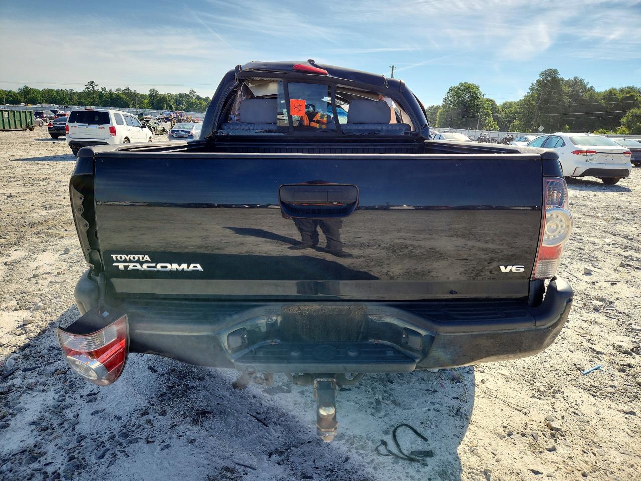 2011 Toyota Tacoma Double Cab Black vin: 3TMLU4EN5BM057677