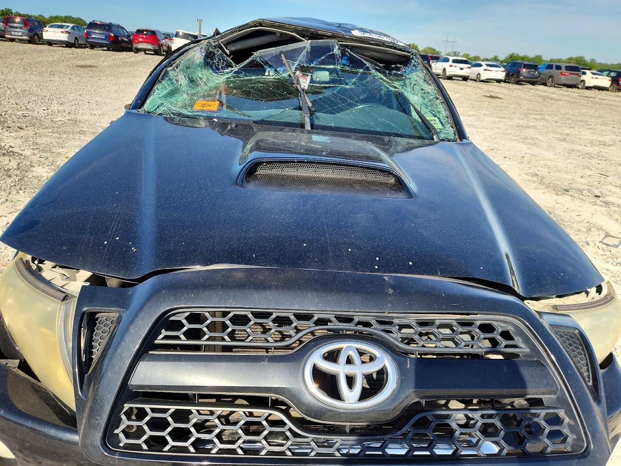 2011 Toyota Tacoma Double Cab Black vin: 3TMLU4EN5BM057677