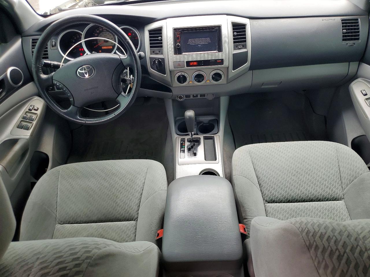 2011 Toyota Tacoma V6 Silver vin: 3TMLU4EN5BM063088