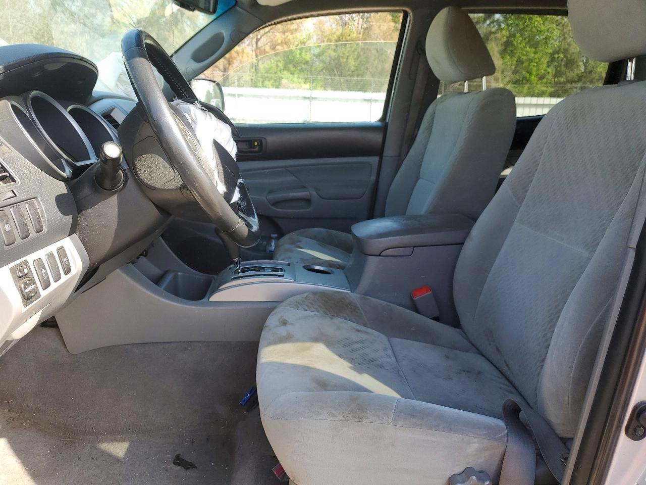 2011 Toyota Tacoma V6 Silver vin: 3TMLU4EN5BM066895
