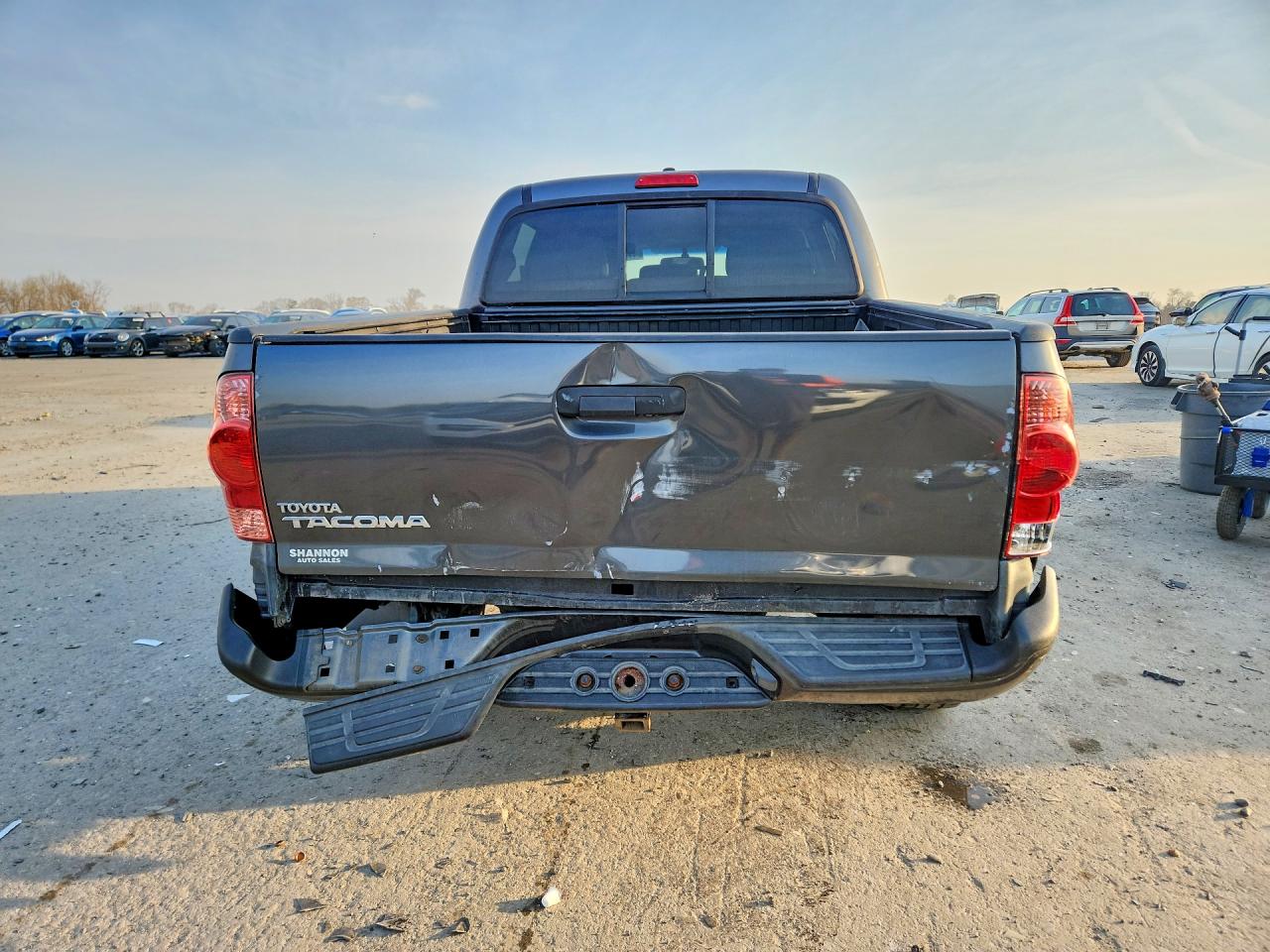 2011 Toyota Tacoma V6 Gray vin: 3TMLU4EN5BM073846