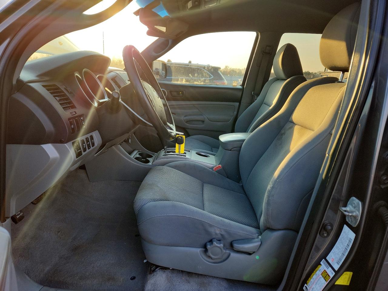 2011 Toyota Tacoma V6 Gray vin: 3TMLU4EN5BM073846