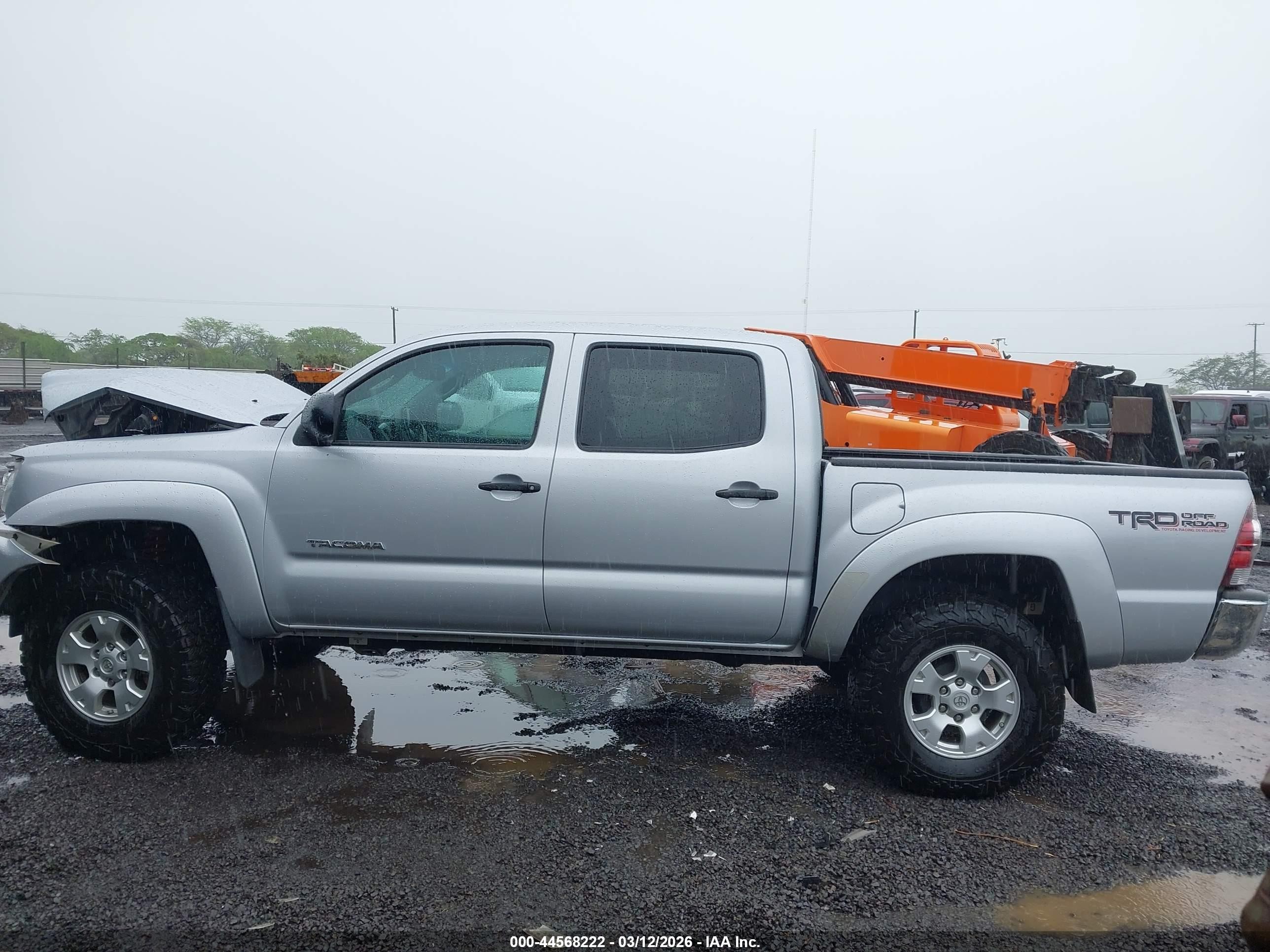 2012 Toyota Tacoma Base V6 Gray vin: 3TMLU4EN5CM094231