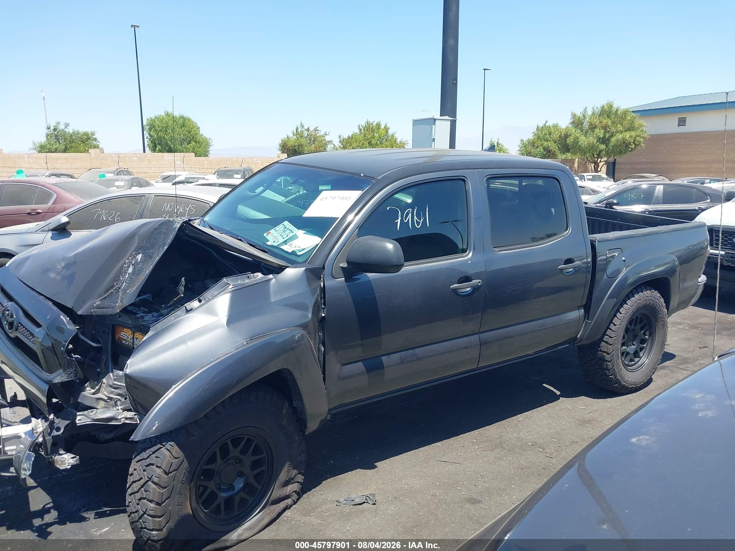 2013 Toyota Tacoma Base V6 Gray vin: 3TMLU4EN5DM109540