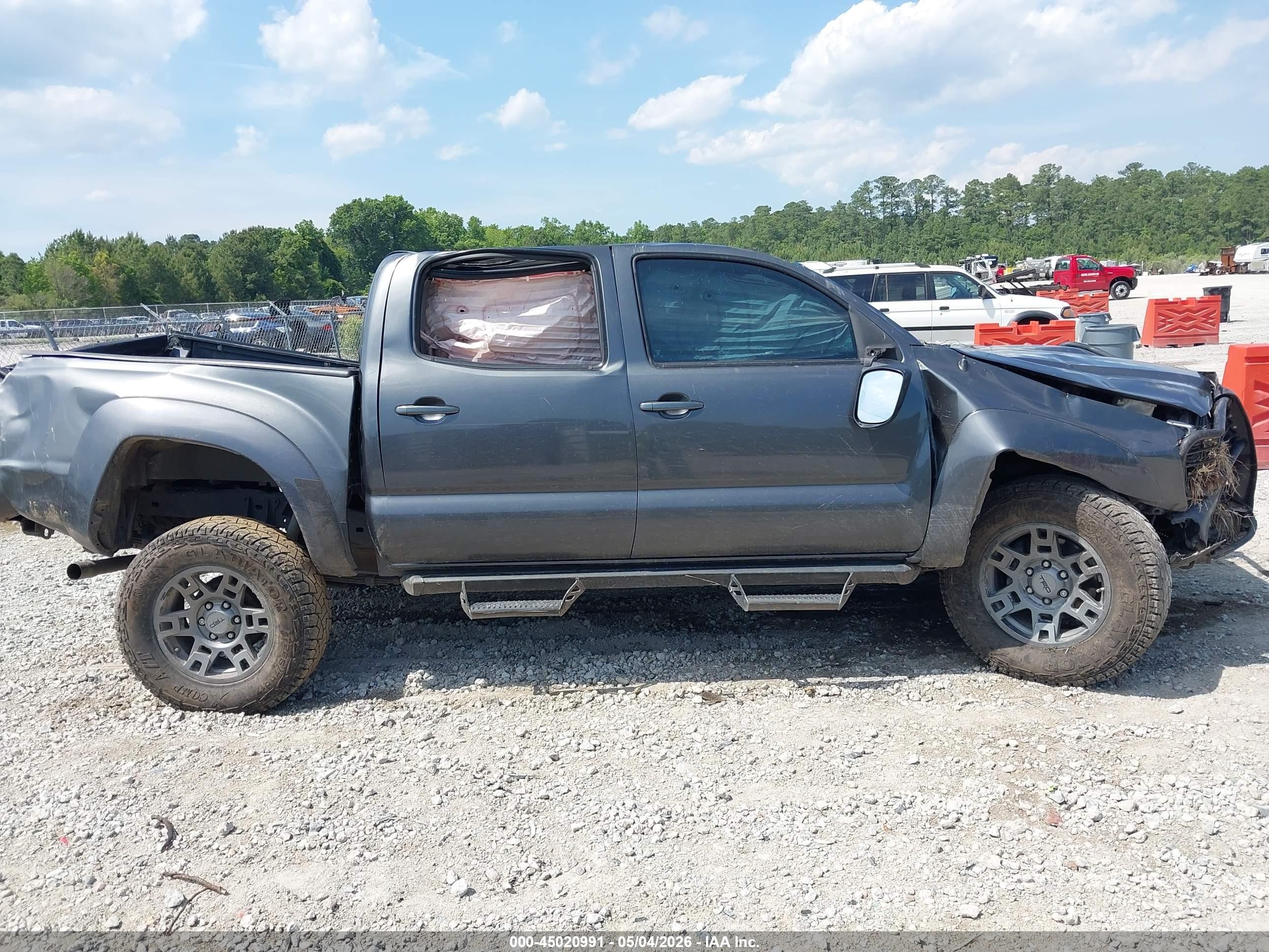 2014 Toyota Tacoma Base V6 Gray vin: 3TMLU4EN5EM146864