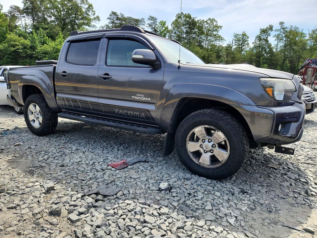 2014 Toyota Tacoma Double Cab Gray vin: 3TMLU4EN5EM154110