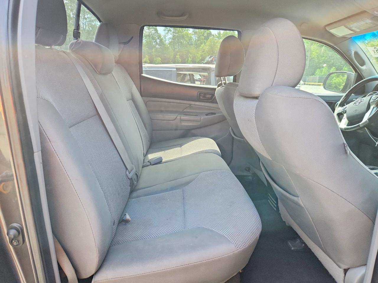 2014 Toyota Tacoma Double Cab Gray vin: 3TMLU4EN5EM154110