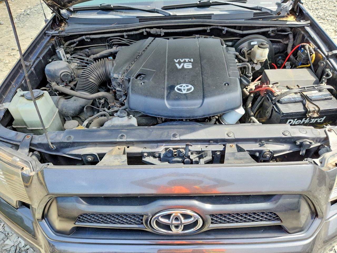 2014 Toyota Tacoma Double Cab Gray vin: 3TMLU4EN5EM154110