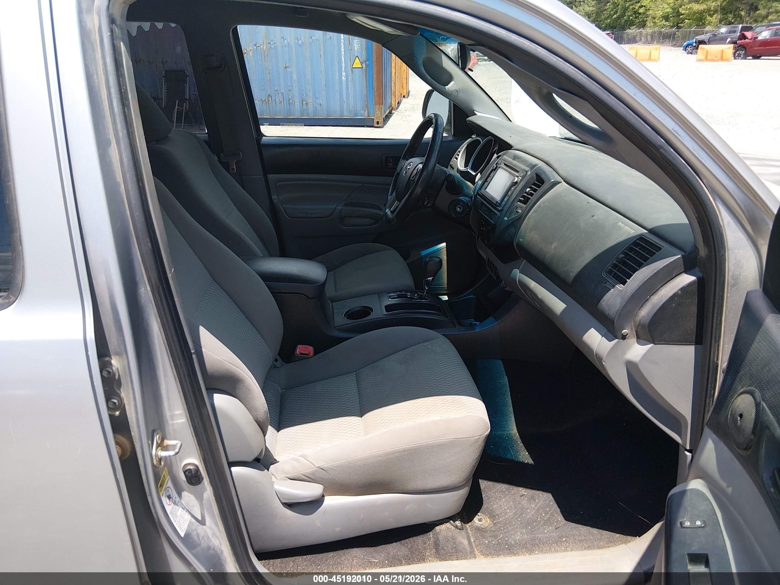 2014 Toyota Tacoma Base V6 Silver vin: 3TMLU4EN5EM162420