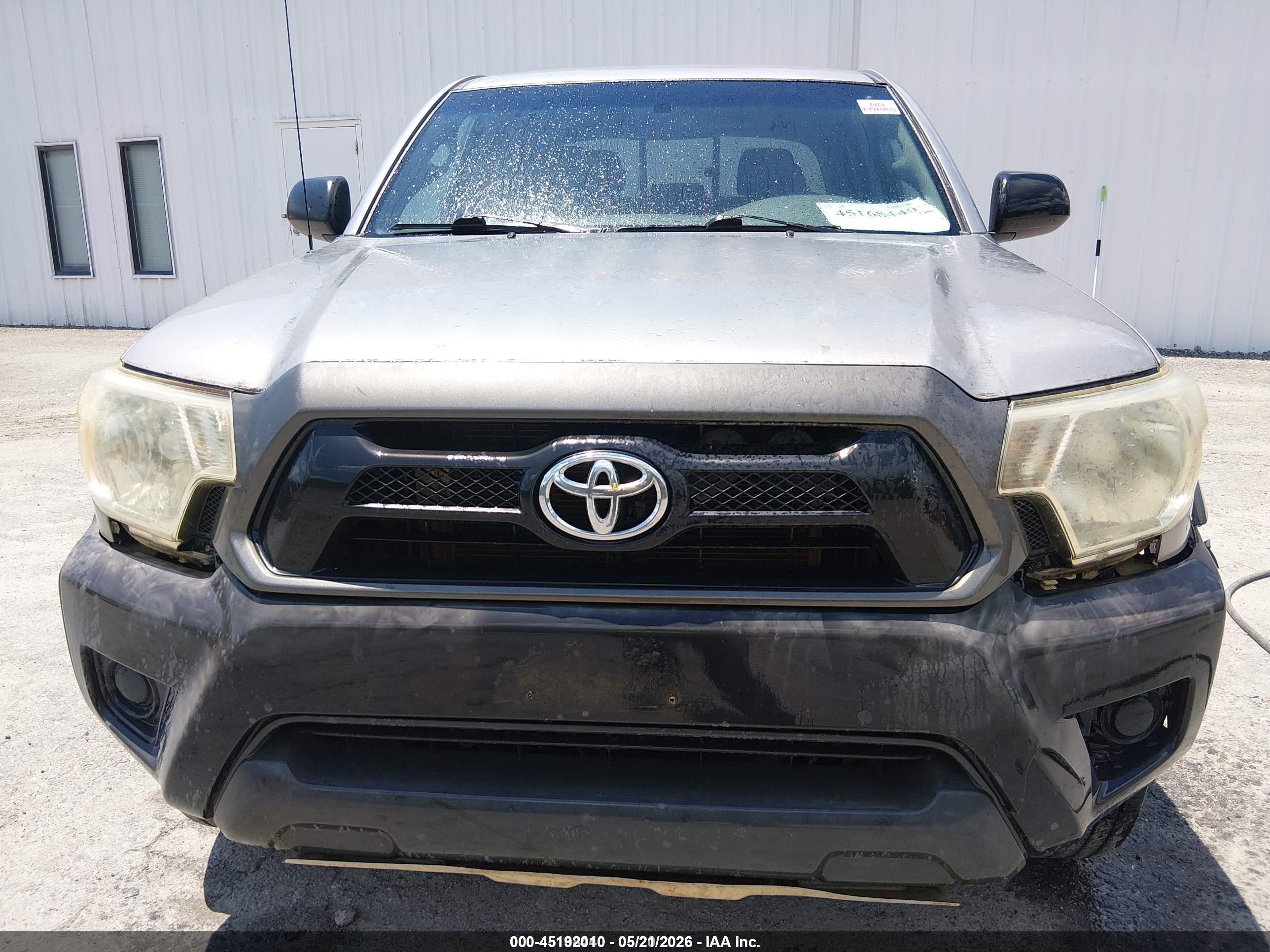 2014 Toyota Tacoma Base V6 Silver vin: 3TMLU4EN5EM162420