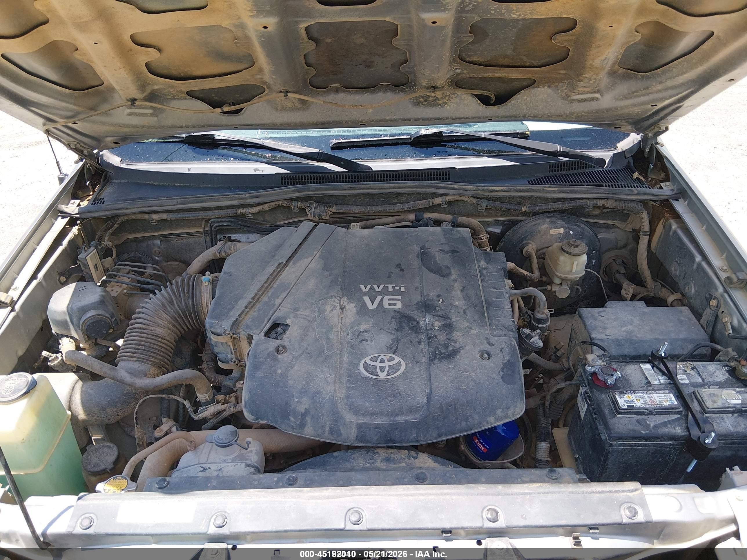 2014 Toyota Tacoma Base V6 Silver vin: 3TMLU4EN5EM162420