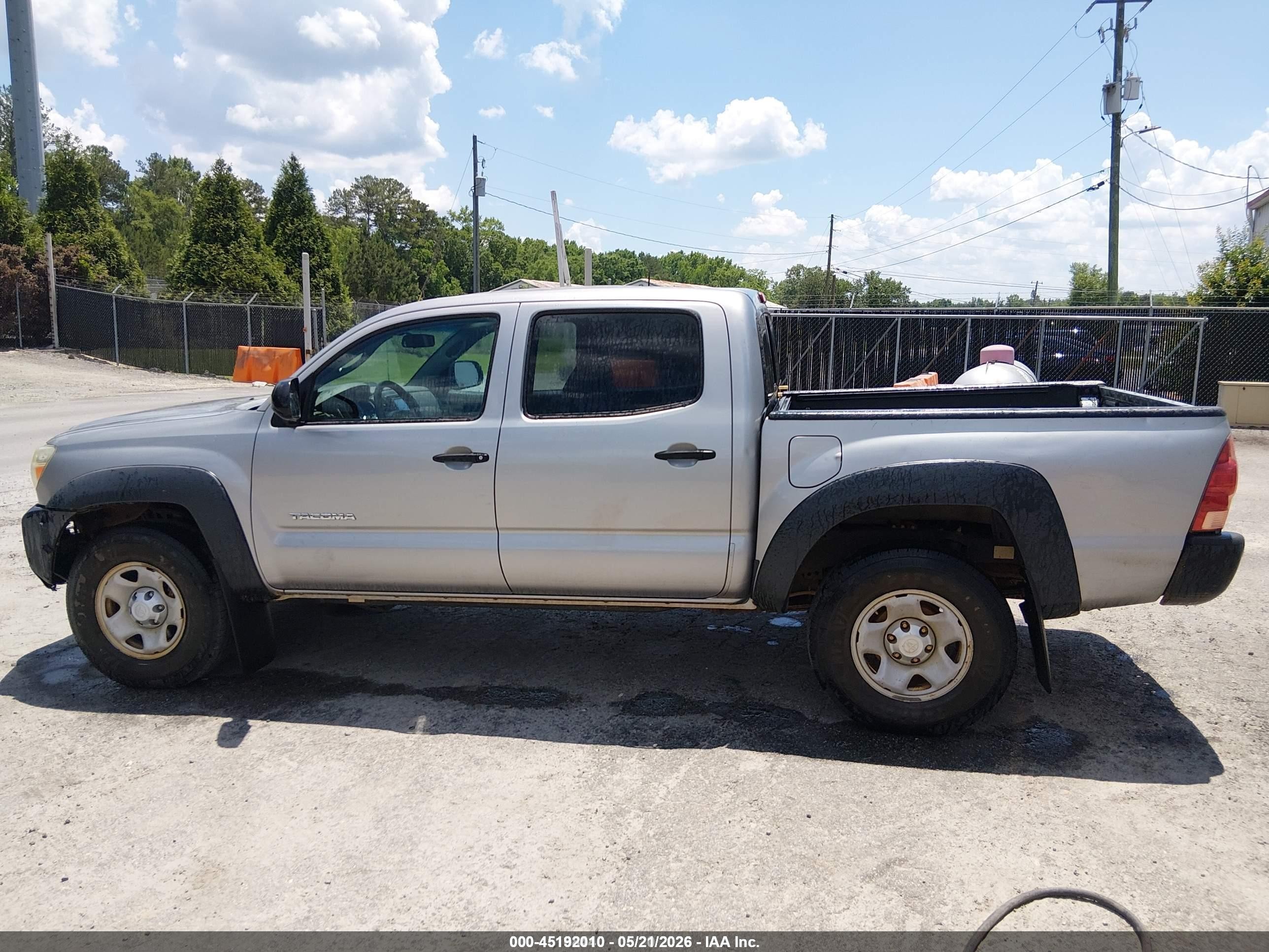 2014 Toyota Tacoma Base V6 Silver vin: 3TMLU4EN5EM162420